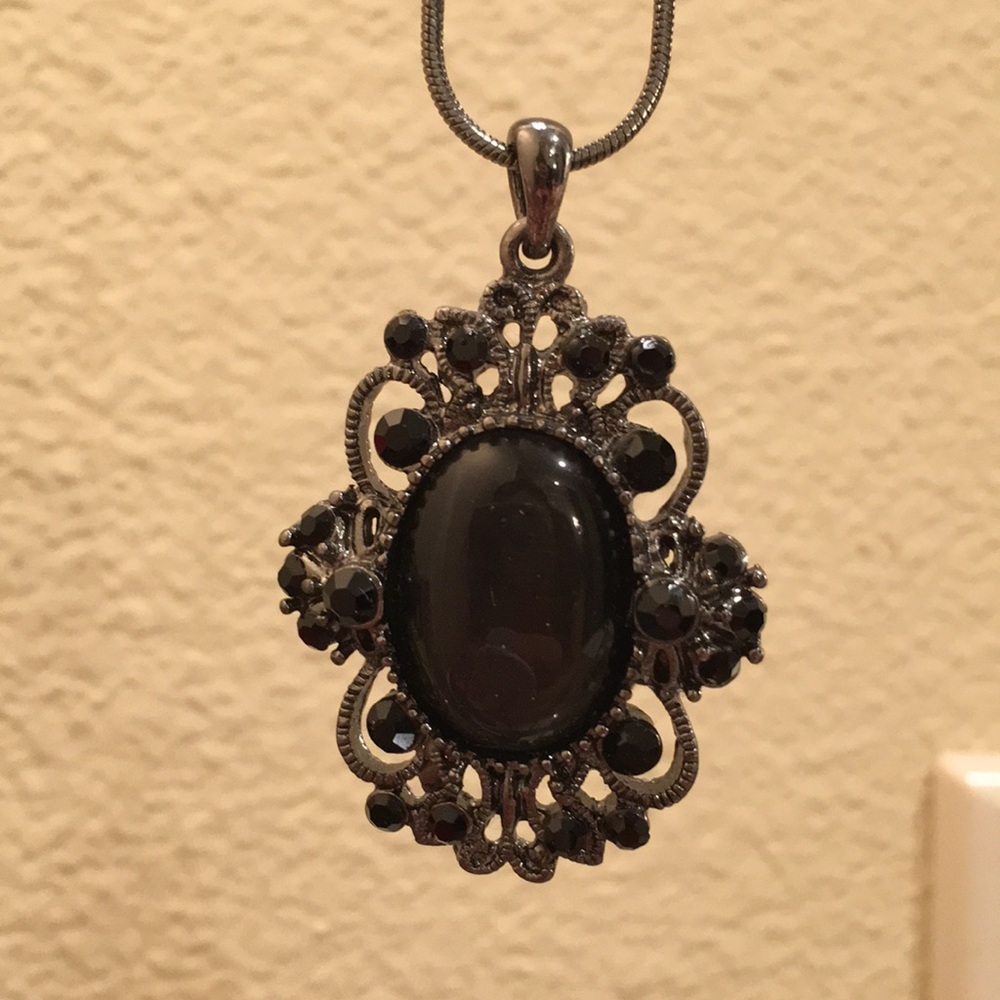 Beautiful black necklace